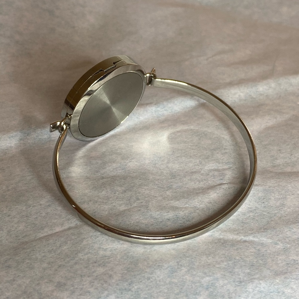 Diffuser Tree Bracelet - Picture 2 of 2